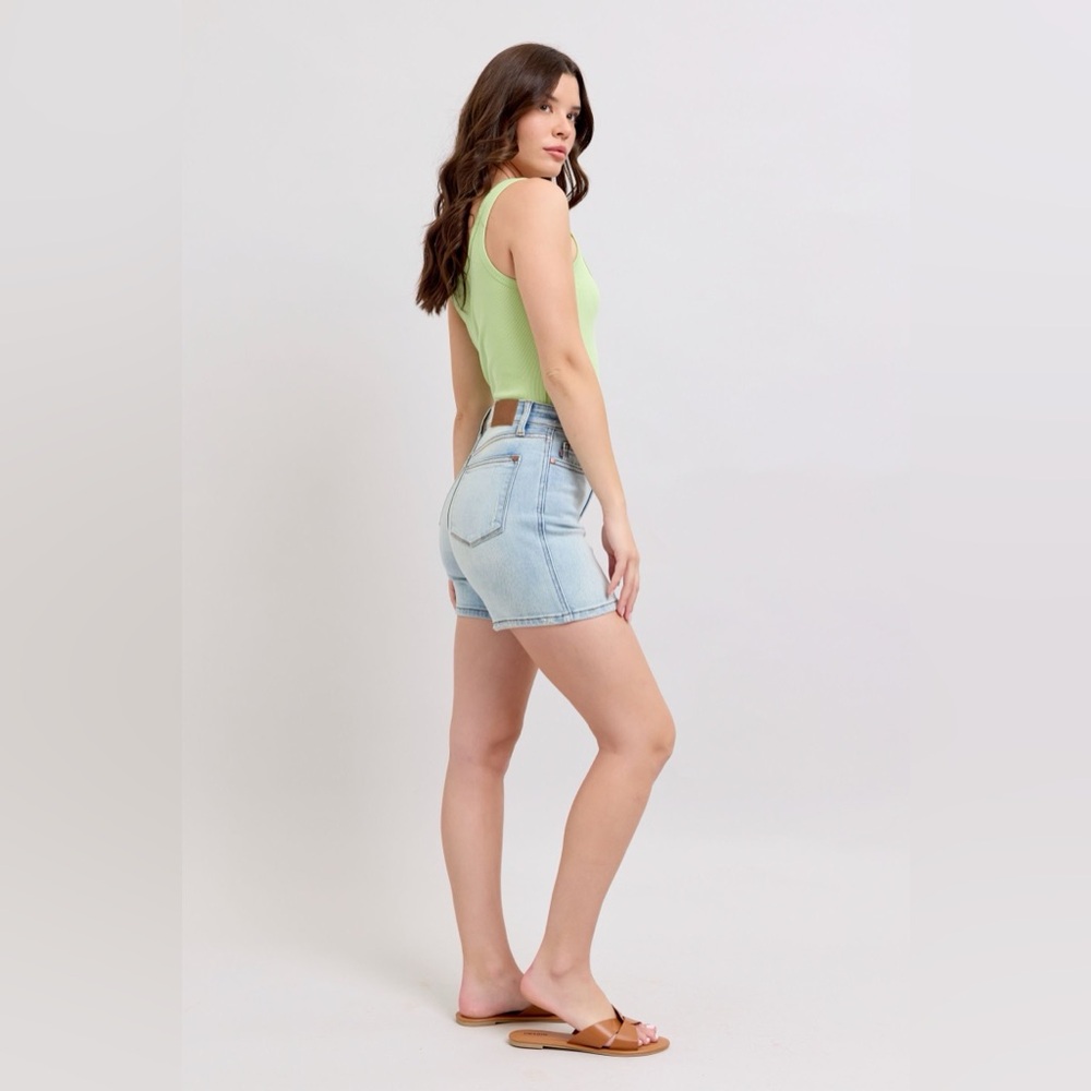 Judy Blue 2 Button Denim Shorts with Pockets Plus Size Light Blue Denim Shorts - Picture 2 of 14